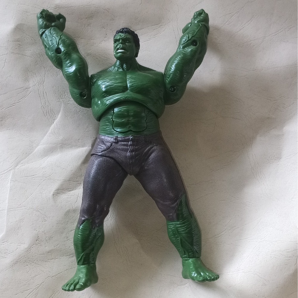 2012 Marvel Hasbro INCREDIBLE HULK 10" Talking Smash Action Figure Avenger-WORKS